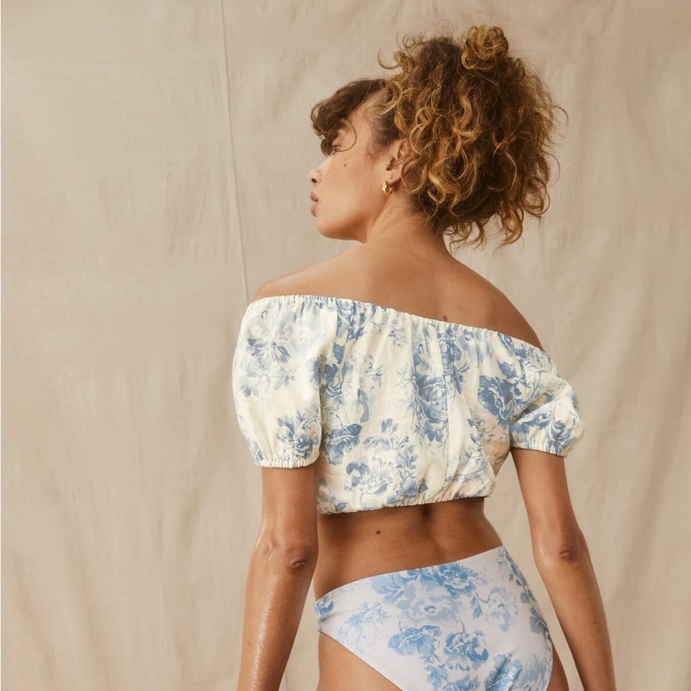 Reformation Scallop Linen Top in Teacup